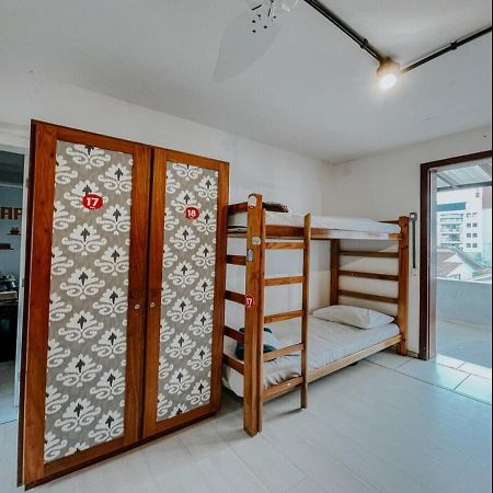 Pup Hostel Sc ฟลอเรียนอโปลิส ภายนอก รูปภาพ