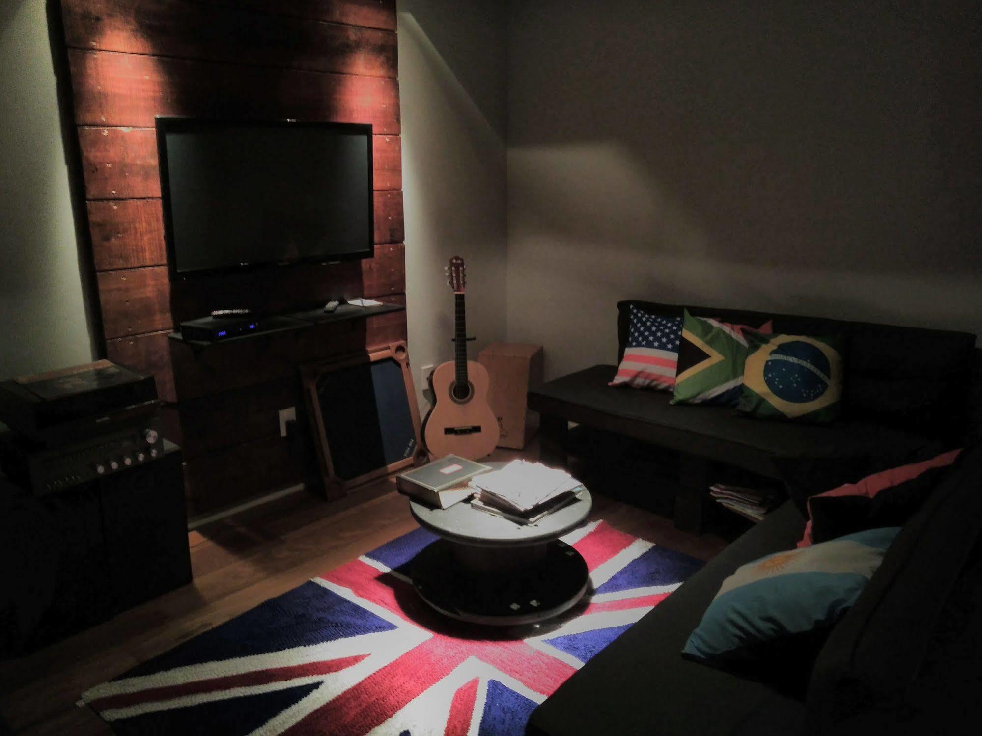 Pup Hostel Sc ฟลอเรียนอโปลิส ภายนอก รูปภาพ